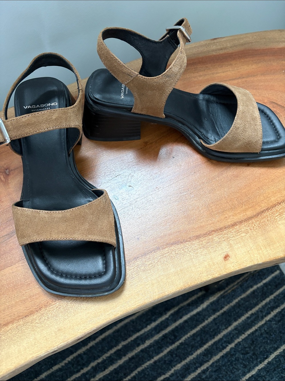 Vagabond Brown Suede Low Block Heel Sandals